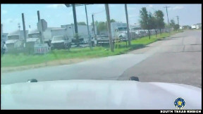 DPS trooper chases smuggler with a car full of immigrants inside a Dodge Charger in Webb County