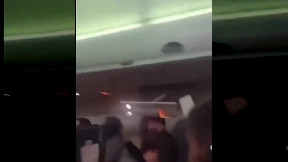 Video cattura momenti terrificanti all'interno del volo 2259 Air Canada