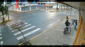 Fighting back against bag snatchers