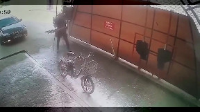 Jet washing the E-Bike
