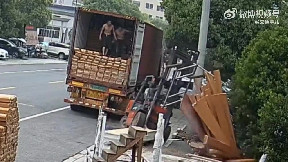 Forklift big time fail