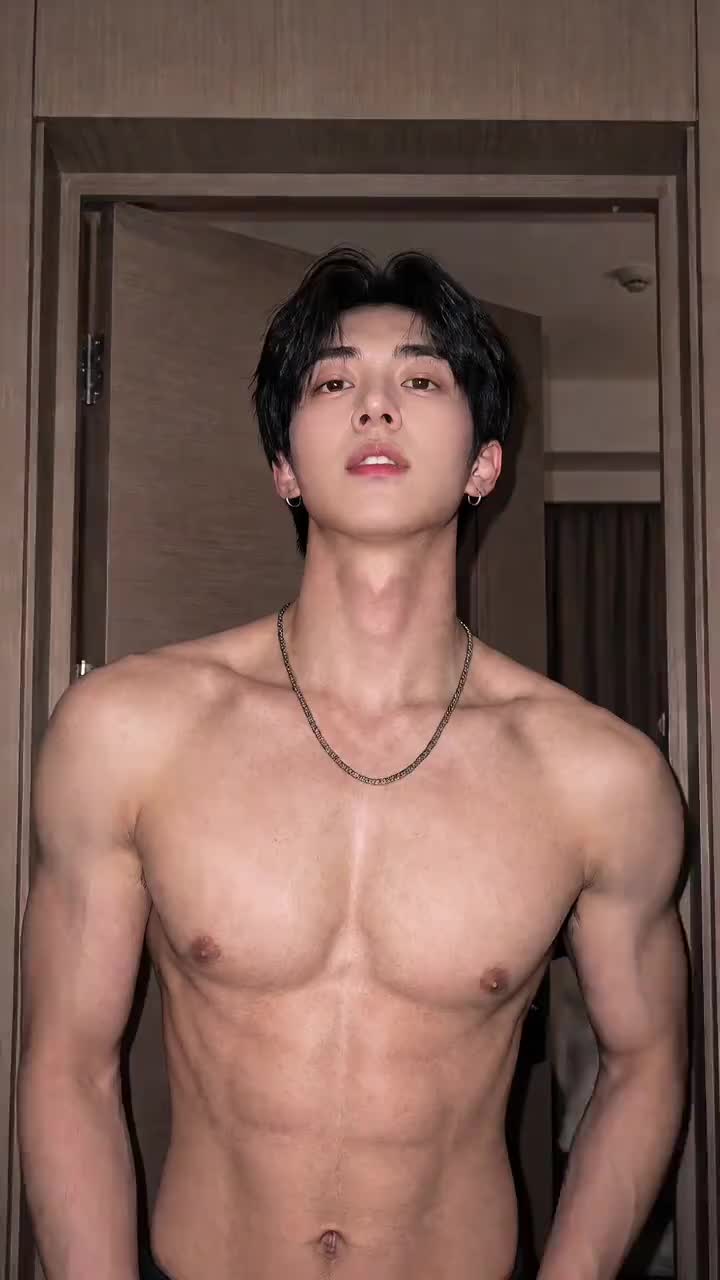 #薄肌练成记 #打造薄肌 #腹肌杀 #打造完美腹肌 #帅哥展示肌肉