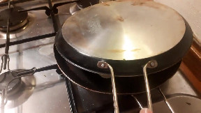 A primitive meal: pane tasca (pocket bread)