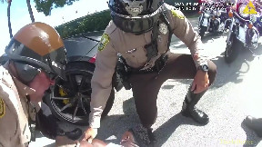 Bodycam shows chaotic scene of Tyreek Hill traffic stop