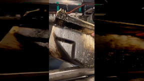 Il video su come vengono prodotti i cubetti di ghiaccio